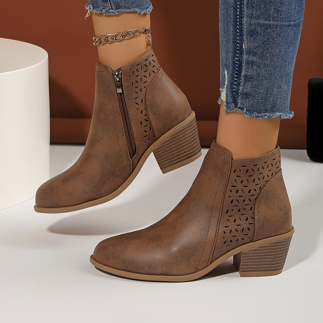 Léonie™ – Breathable and Sustainable Comfort in Ankle Boots