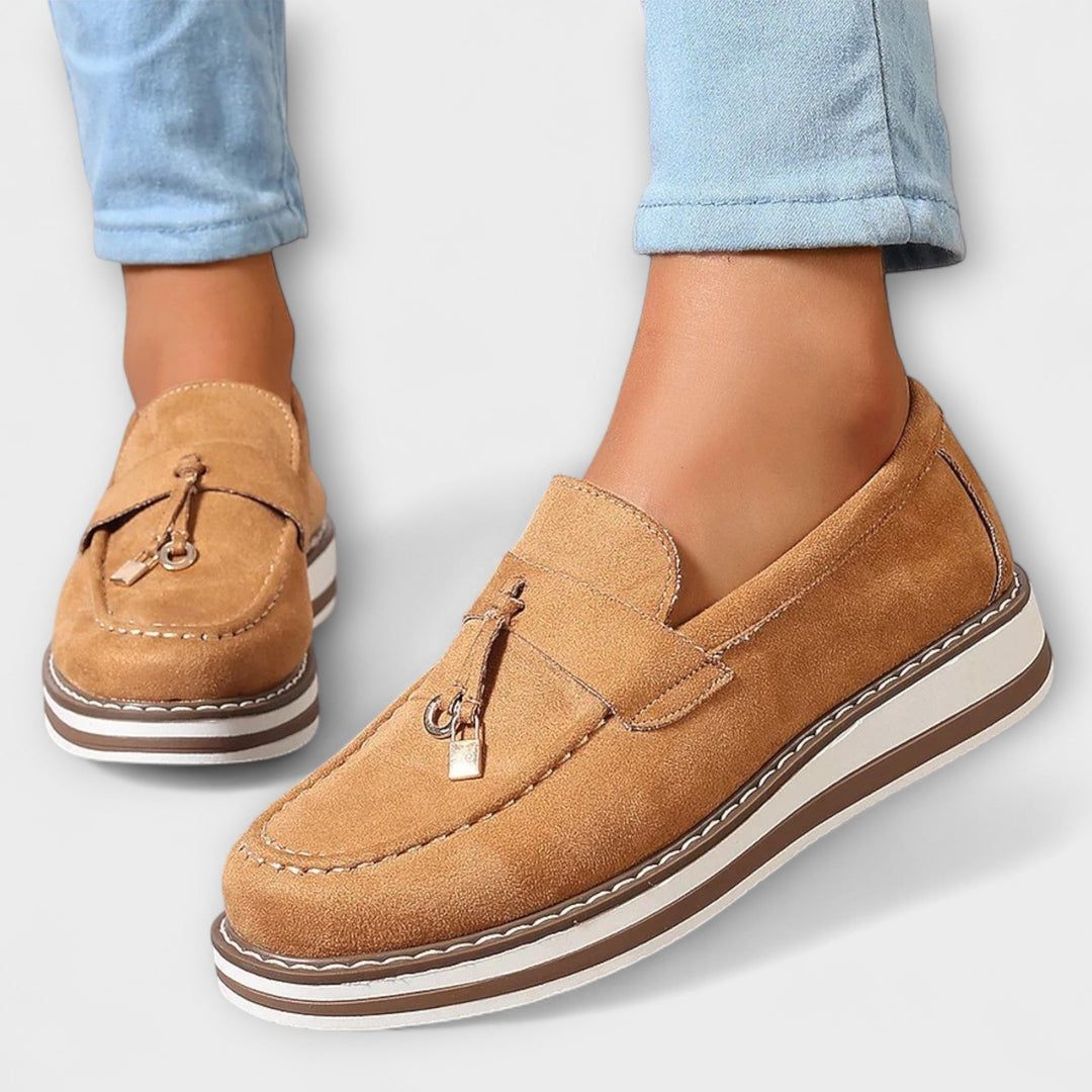 Halo – Casual Slip-Ons with Round Toe